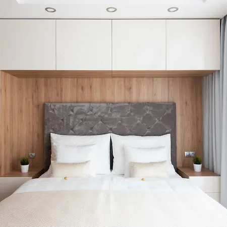Apartament Luxury & Air-conditioned Osko Near The Center *