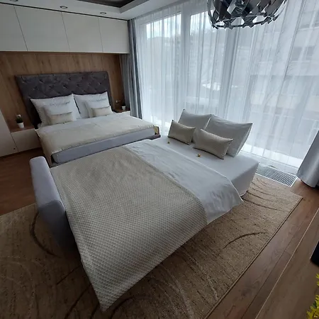Luxury & Air-conditioned Osko Near The Center Apartament Praga