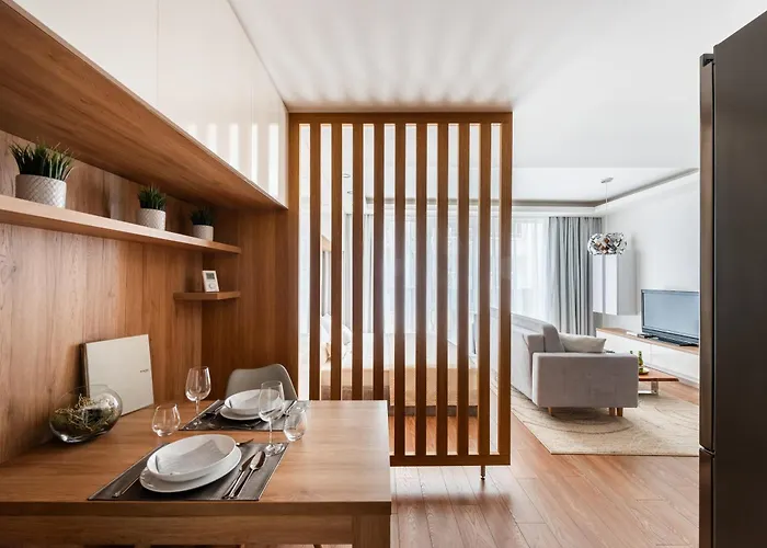 Luxury & Air-conditioned Osko Near The Center Апартаменты *